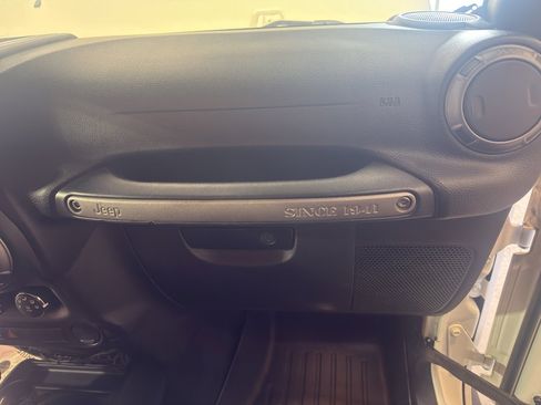 Used 2018 Jeep Wrangler Sport image 23