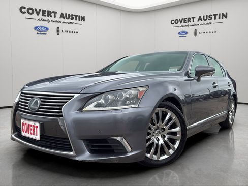Used 2016 Lexus LS 460 w/ Comfort Package image 1
