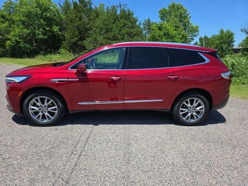 Used 2023 Buick Enclave Premium w/ Experience Buick Package FWD image 2