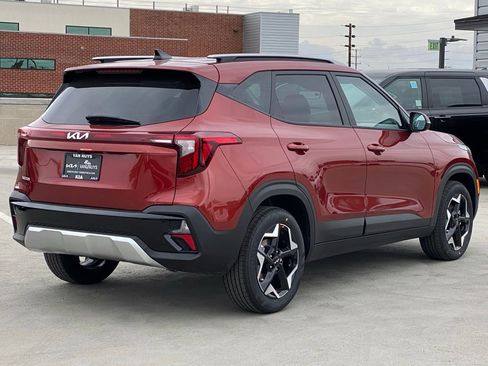 New 2026 Kia Seltos S FWD image 2
