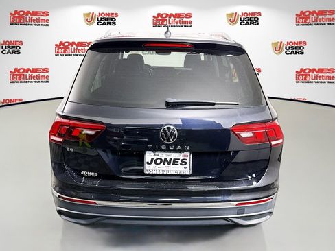 Used 2023 Volkswagen Tiguan SE FWD image 14