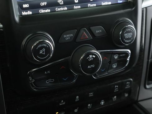 Used 2018 RAM 1500 Limited AWD/4WD image 17