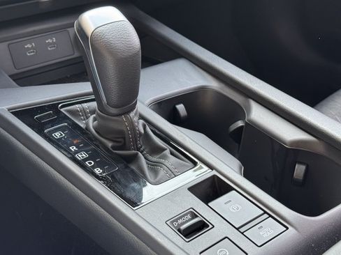 New 2026 Nissan Sentra SV w/ Floor Mat Package FWD image 10