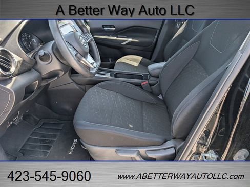 Used 2023 Nissan Kicks SV FWD image 16