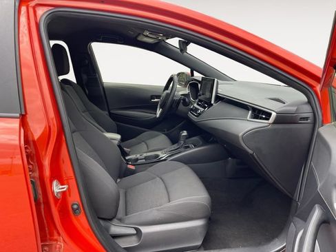 Used 2025 Toyota Corolla SE FWD image 15