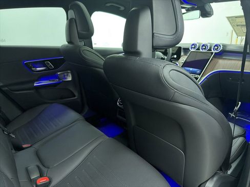 Used 2026 Mercedes-Benz GLC 300 4MATIC image 25