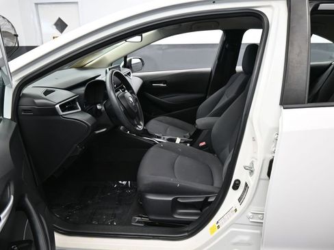 Used 2021 Toyota Corolla LE FWD image 11