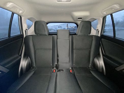 Used 2016 Toyota RAV4 LE image 30