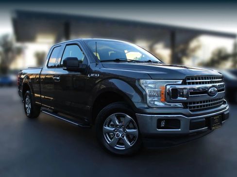 Used 2018 Ford F150 XLT w/ Equipment Group 302A Luxury image 7