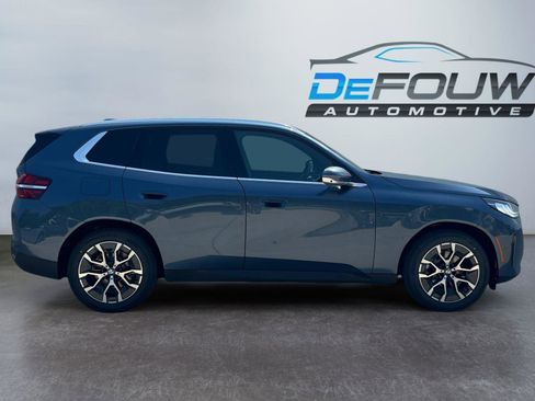 Used 2025 BMW X3 xDrive30i w/ Premium Package image 2