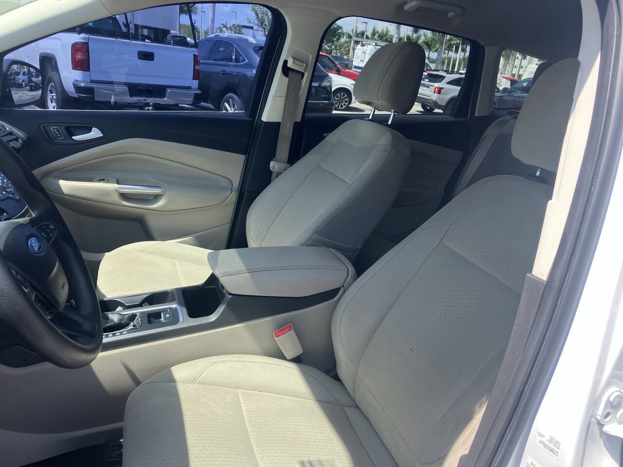 Used 2017 Ford Escape SE AWD/4WD image 20
