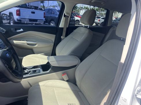 Used 2017 Ford Escape SE AWD/4WD image 20