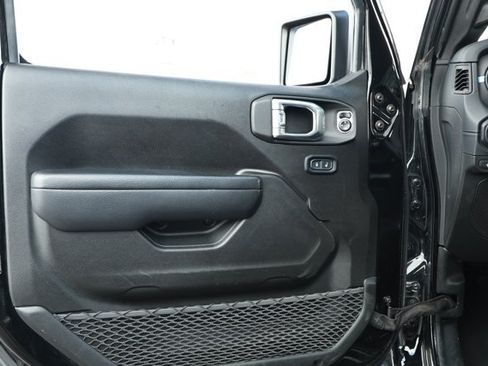 Used 2024 Jeep Wrangler Unlimited Rubicon 4xe AWD/4WD image 21