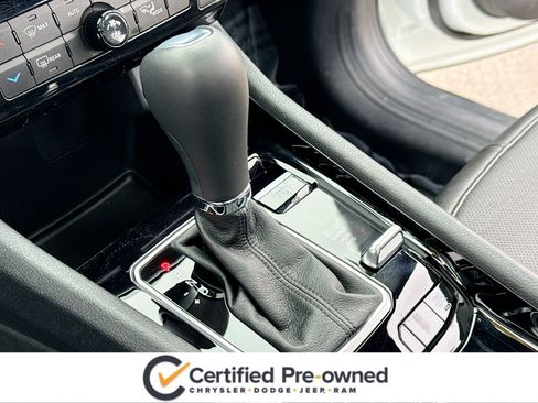 Used 2024 Jeep Compass Limited w/ High Altitude Package image 12