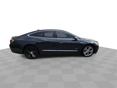 Used 2018 Buick LaCrosse Avenir image 9