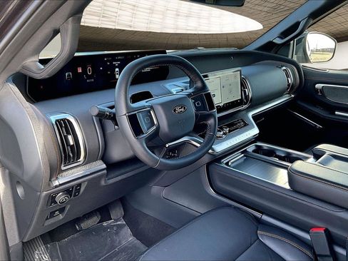 New 2026 Ford Expedition Tremor image 8