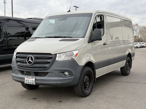 Used 2024 Mercedes-Benz Sprinter 144 Cargo w/ Parking Package image 9