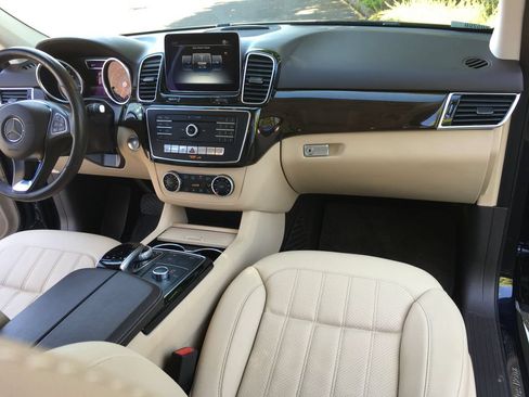 Used 2018 Mercedes-Benz GLE 350 4MATIC image 33