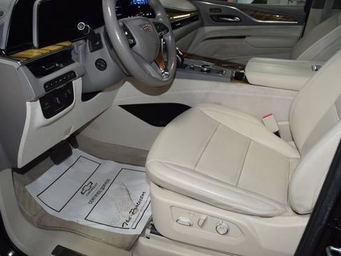 Used 2022 Cadillac Escalade Sport Platinum image 43