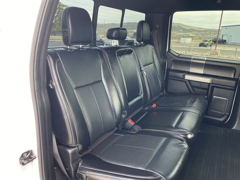 Used 2019 Ford F150 Lariat image 6