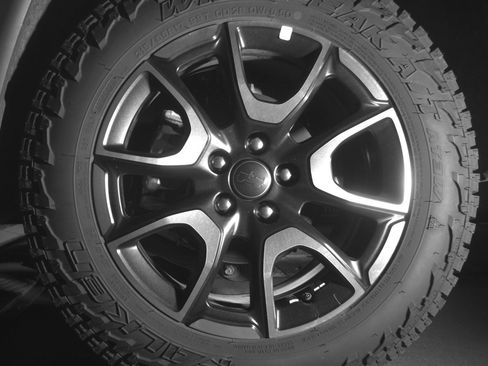 Used 2025 Jeep Compass Trailhawk image 14