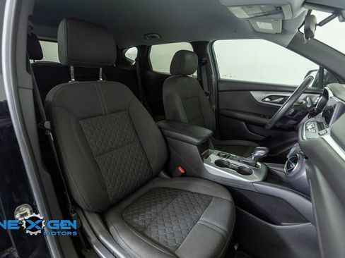 Used 2020 Chevrolet Blazer LT FWD image 39