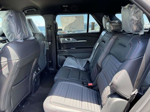 New 2026 Ford Explorer ST-Line w/ ST-Line Street Pack AWD/4WD image 10