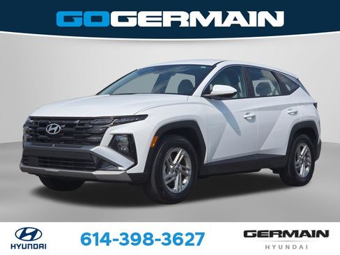 Certified 2025 Hyundai Tucson SE FWD image 1