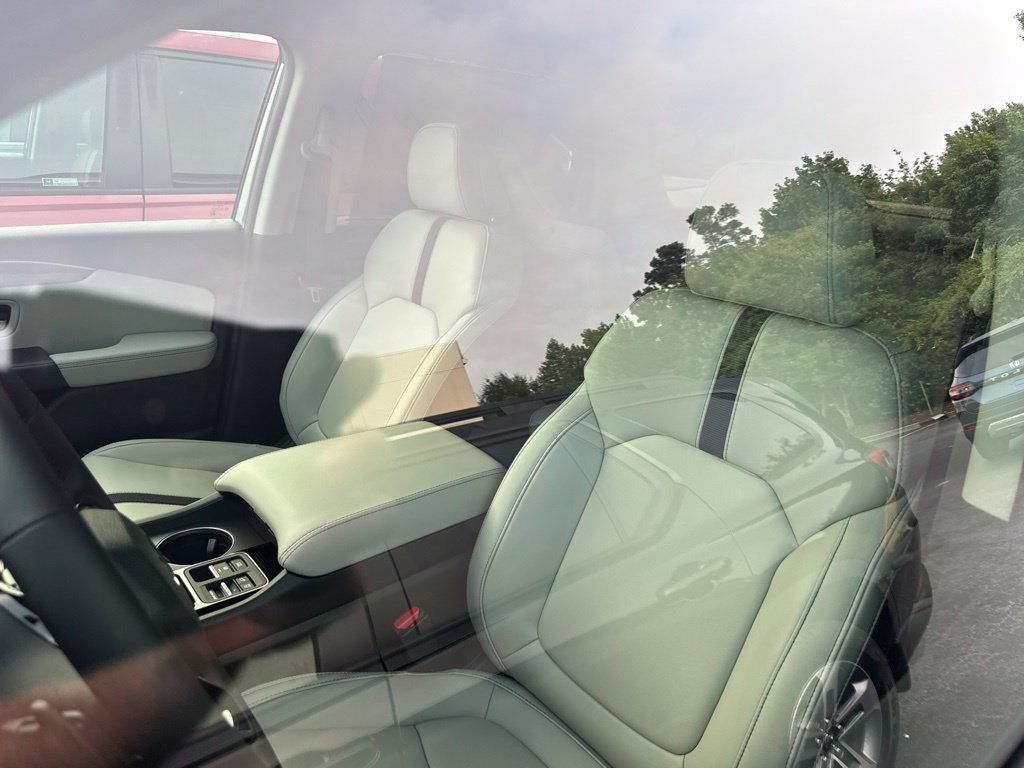New 2026 Honda Pilot EX-L image 6