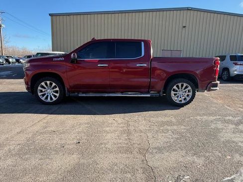 Used 2019 Chevrolet Silverado 1500 High Country w/ Technology Package image 6
