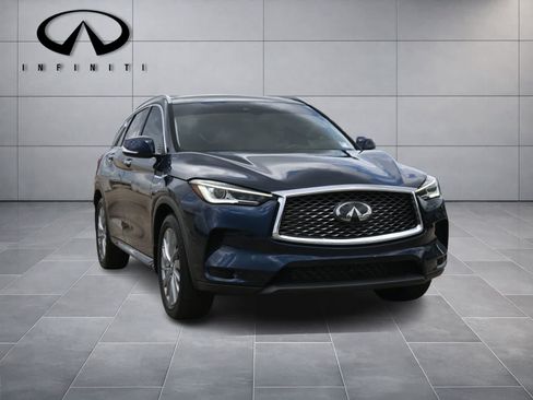 Used 2023 INFINITI QX50 Luxe FWD image 3