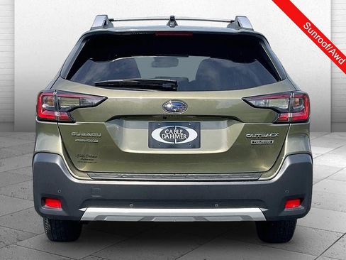 Used 2025 Subaru Outback Touring AWD/4WD image 3