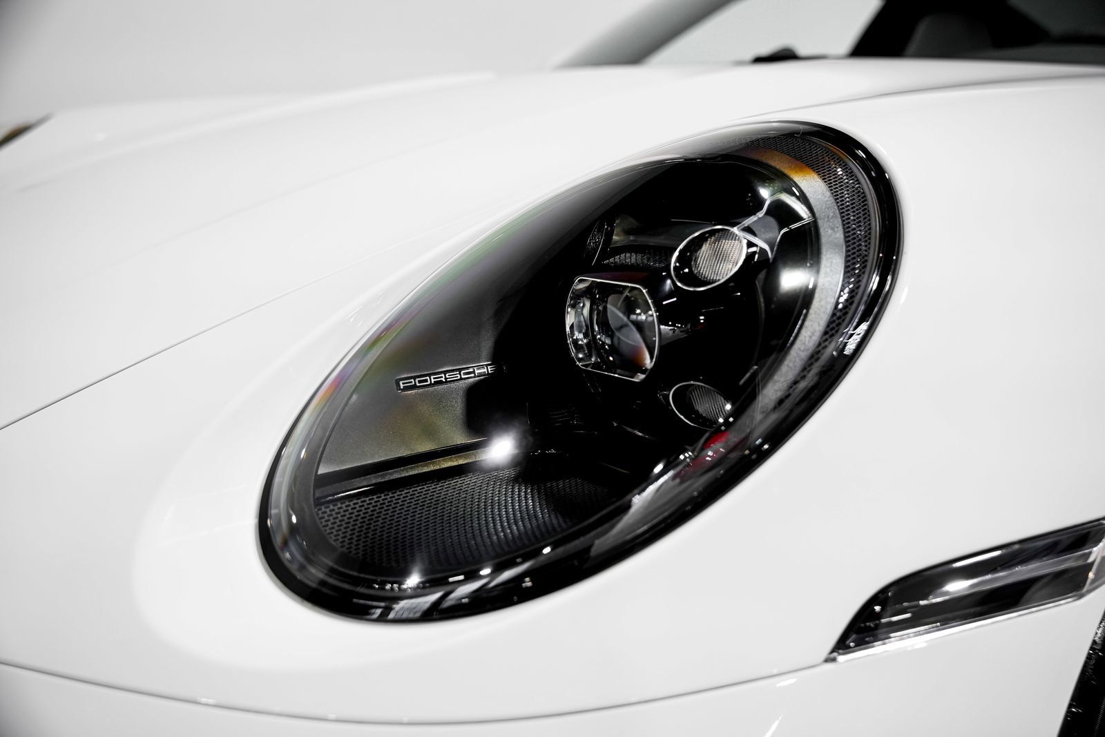 Used 2022 Porsche 911 Carrera GTS RWD image 34