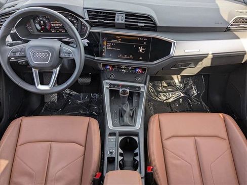 Certified 2025 Audi Q3 2.0T Premium Plus w/ Premium Plus Package image 16