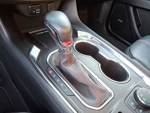 Used 2023 Chevrolet Traverse RS image 16