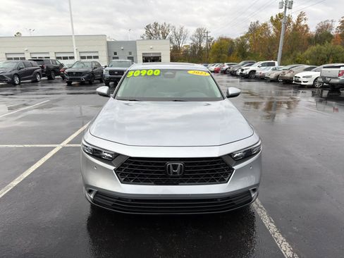 Used 2023 Honda Accord Touring image 9