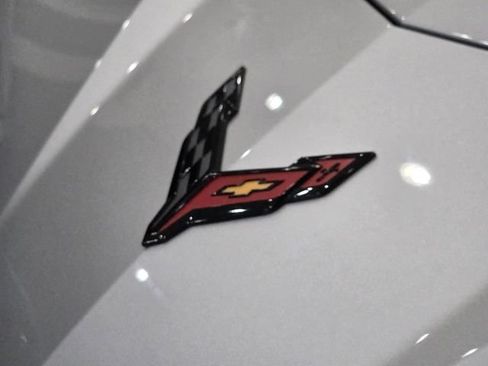 Used 2026 Chevrolet Corvette Stingray Preferred Conv w/ 2LT RWD image 23
