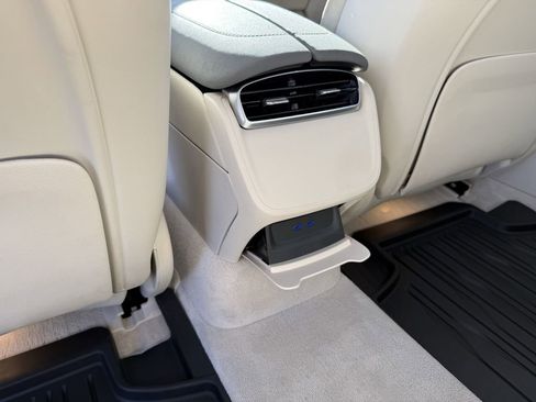 Used 2023 Mercedes-Benz EQS 580 4MATIC Sedan image 30