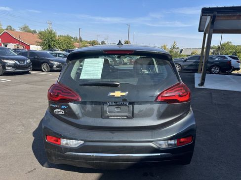 Used 2020 Chevrolet Bolt LT image 9