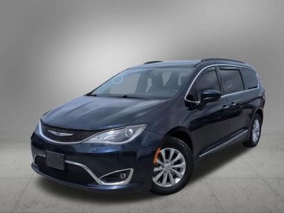 Used 2017 Chrysler Pacifica Touring-L