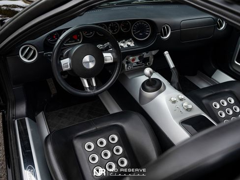 Used 2005 Ford GT image 4