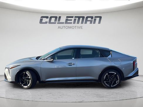 Used 2025 Kia K4 GT-Line image 2