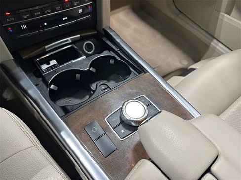 Used 2014 Mercedes-Benz E 350 4MATIC Sedan image 23