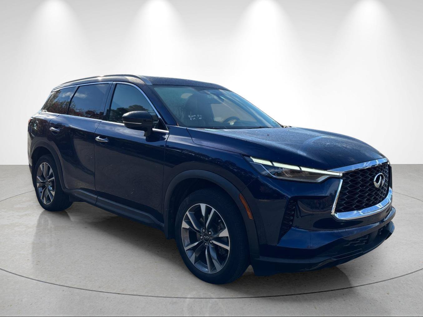 Used 2023 INFINITI QX60 Luxe w/ Cargo Package FWD image 7