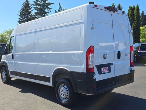 Used 2025 RAM ProMaster 2500 w/ Convenience Group FWD image 5