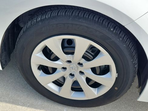 Used 2025 Toyota Corolla LE image 8