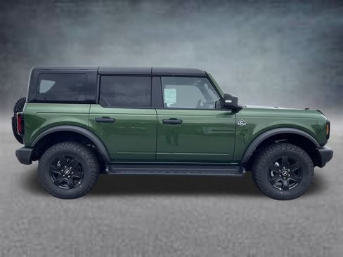 New 2025 Ford Bronco Outer Banks image 4