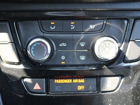 Used 2018 Buick Encore Preferred FWD image 28