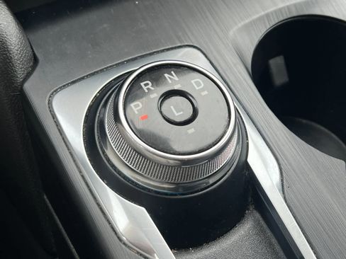 Used 2022 Ford Escape SE image 21