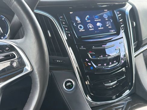 Used 2018 Cadillac Escalade Platinum AWD/4WD image 30